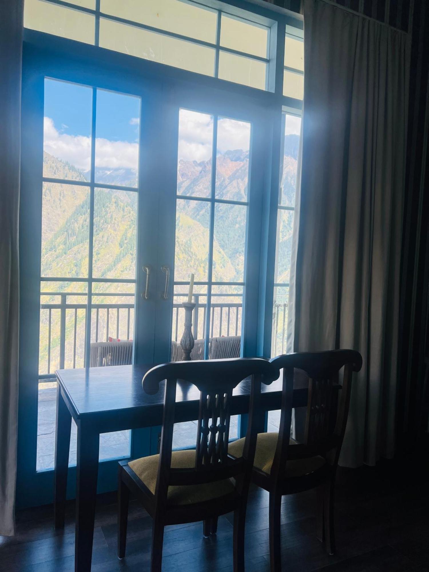 Faraway Cottages, Auli Joshimath Bagian luar foto