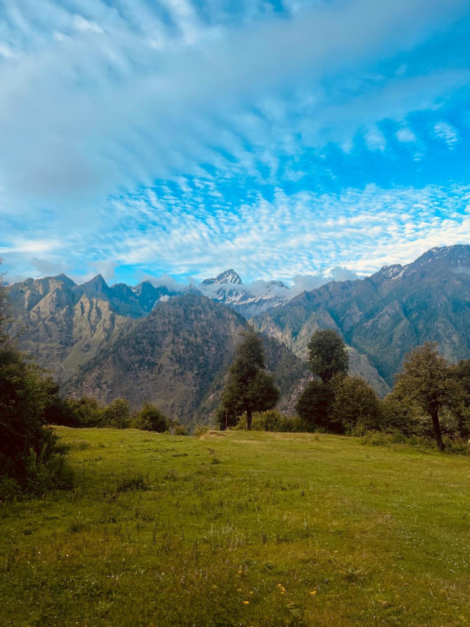 Faraway Cottages, Auli Joshimath Bagian luar foto